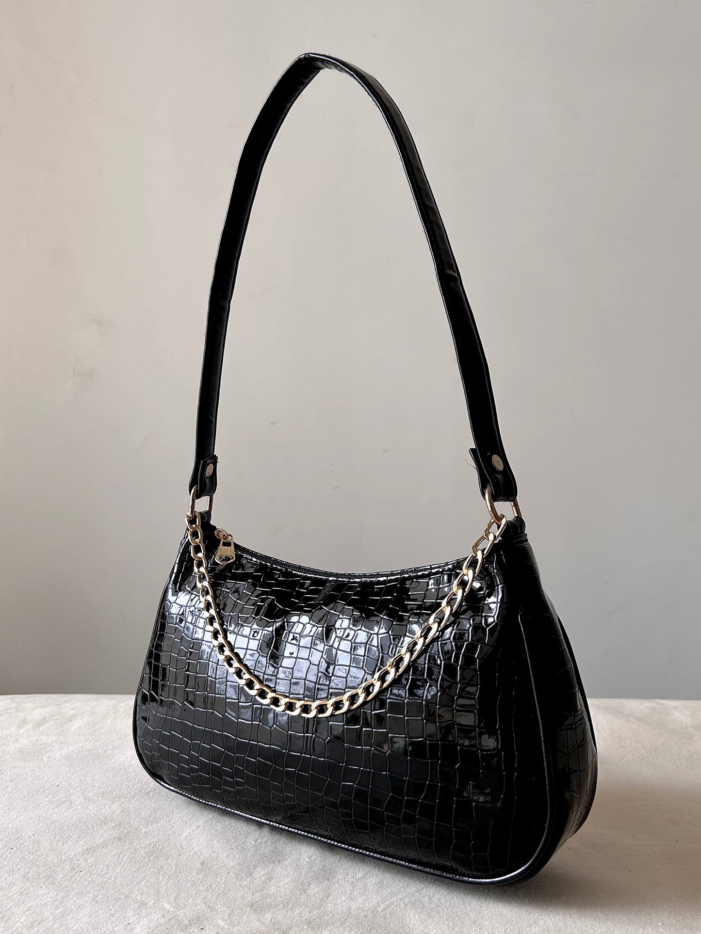 Chic Ivory Elegance Handbag